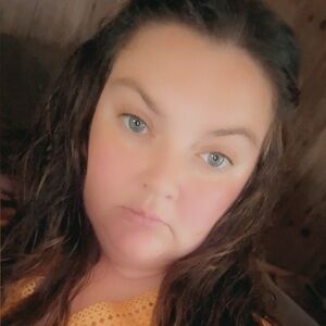 Meet your Posher, Carly